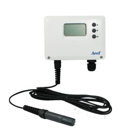 Sensor de temperatura com sonda de detecção remota.